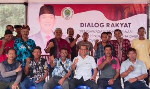 Legislator Kalimantan Timur, Agiel Suwarno bersama masyarakat kutim usai agenda Dialog Rakyat (dok: indeksmedia)